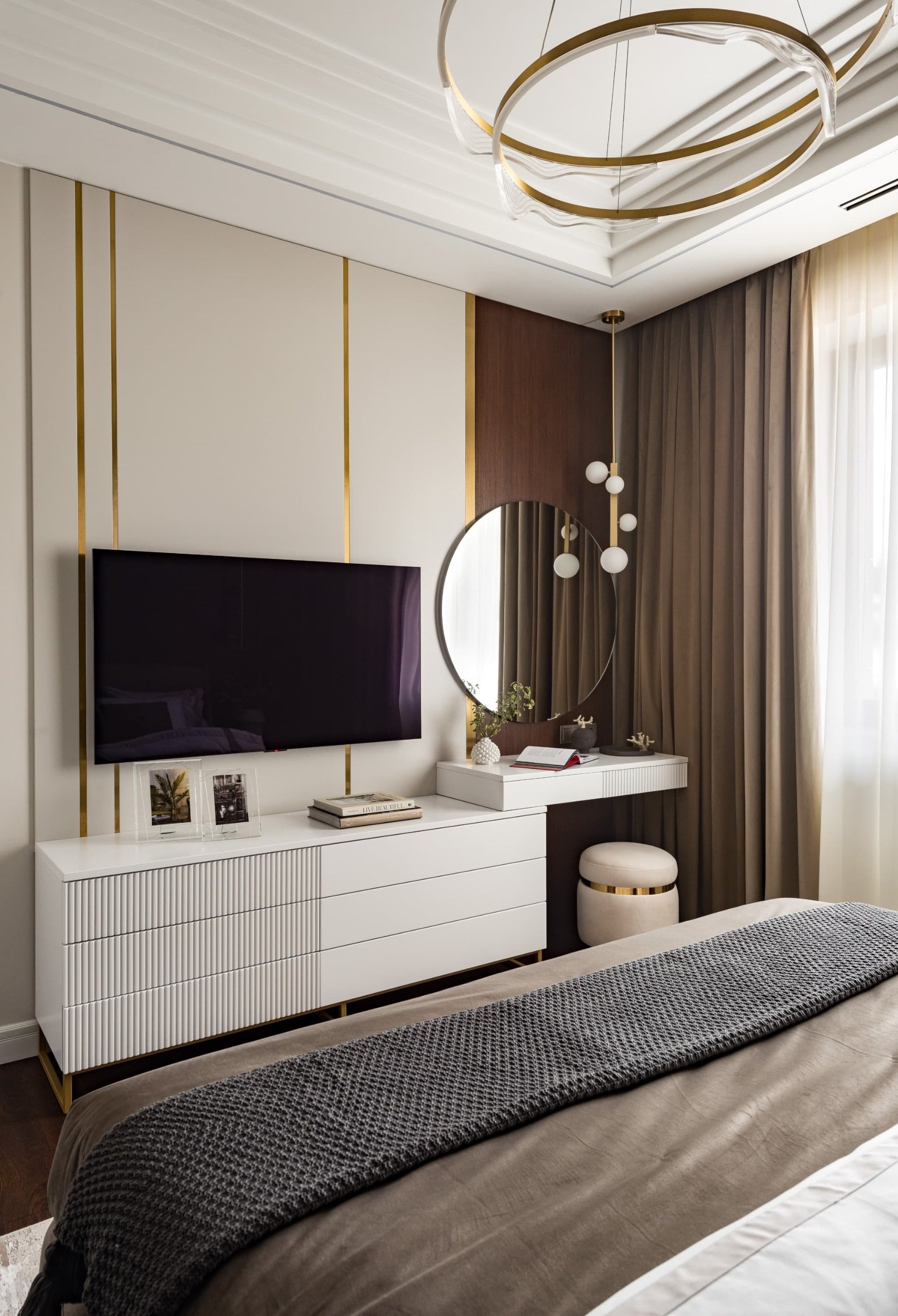 Спальня с туалетным столиком